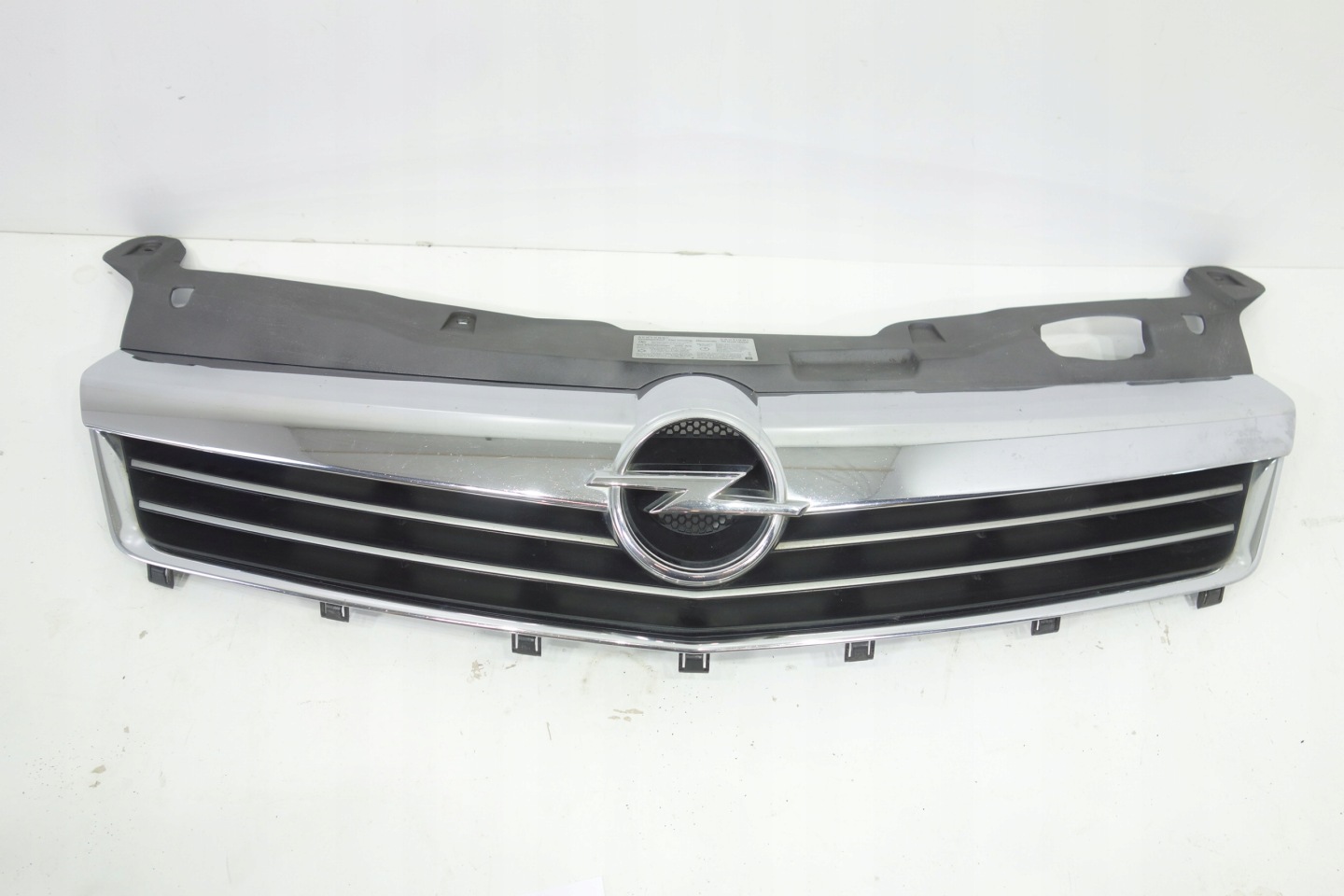 Opel Astra Kühlergrill FRONTGRILL Kühlergitter 13225775 - Thumbnail 1