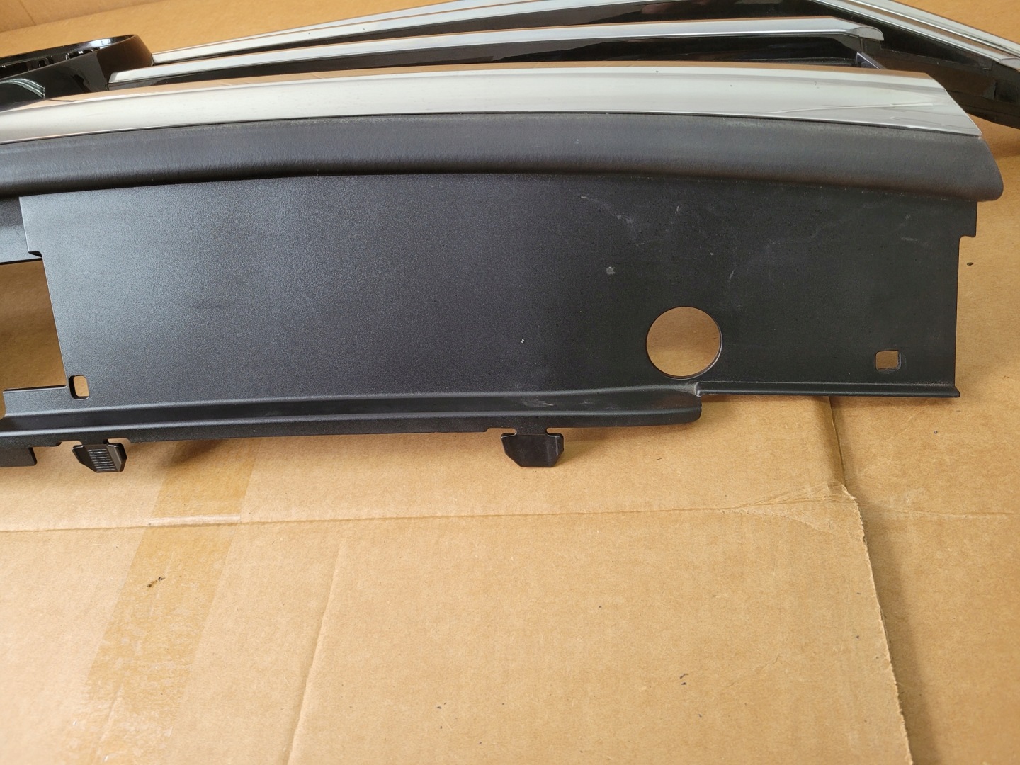 VW Passat B8 Kühlergrill FRONTGRILL Kühlergitter 3G0853653K - Thumbnail 9