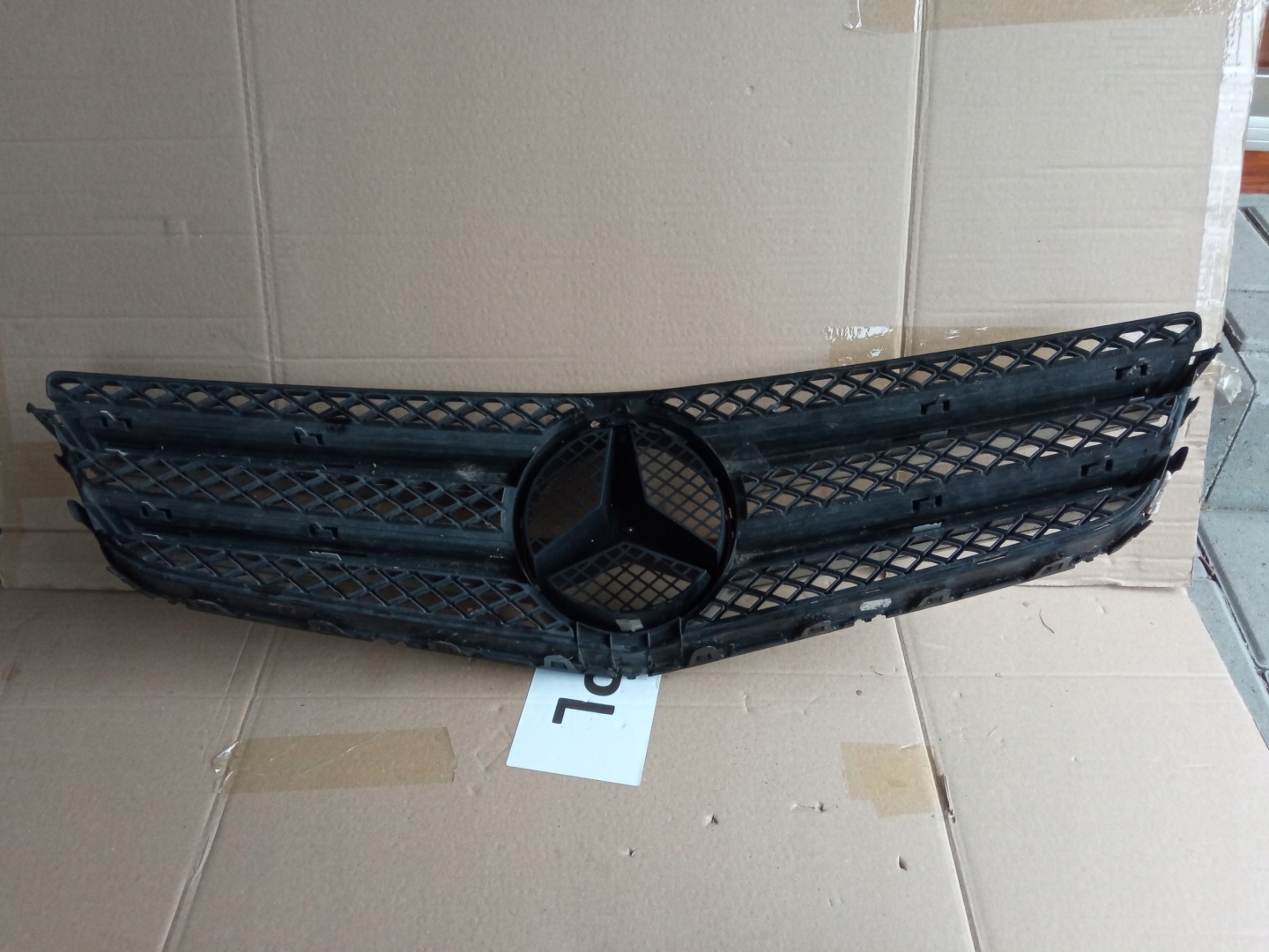 Mercedes-Benz E-Klasse W207 Kühlergrill FRONTGRILL Kühlergitter A2078880283 - Thumbnail 2