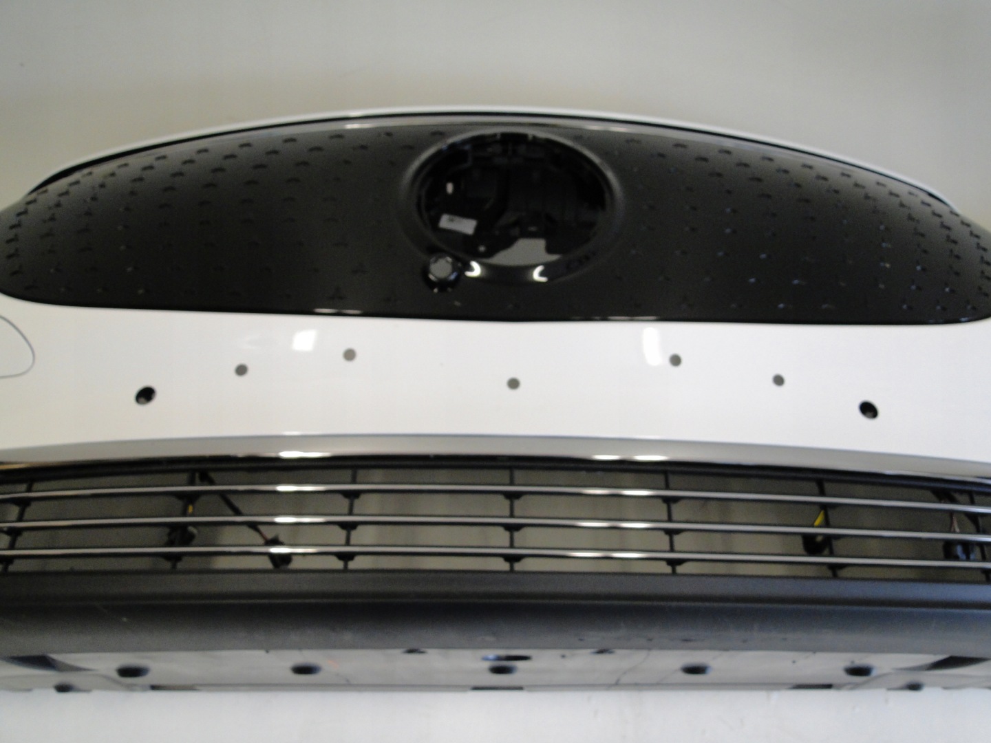 Mercedes-Benz EQA H243 Kühlergrill FRONTGRILL Kühlergitter A2438885700 - Thumbnail 7