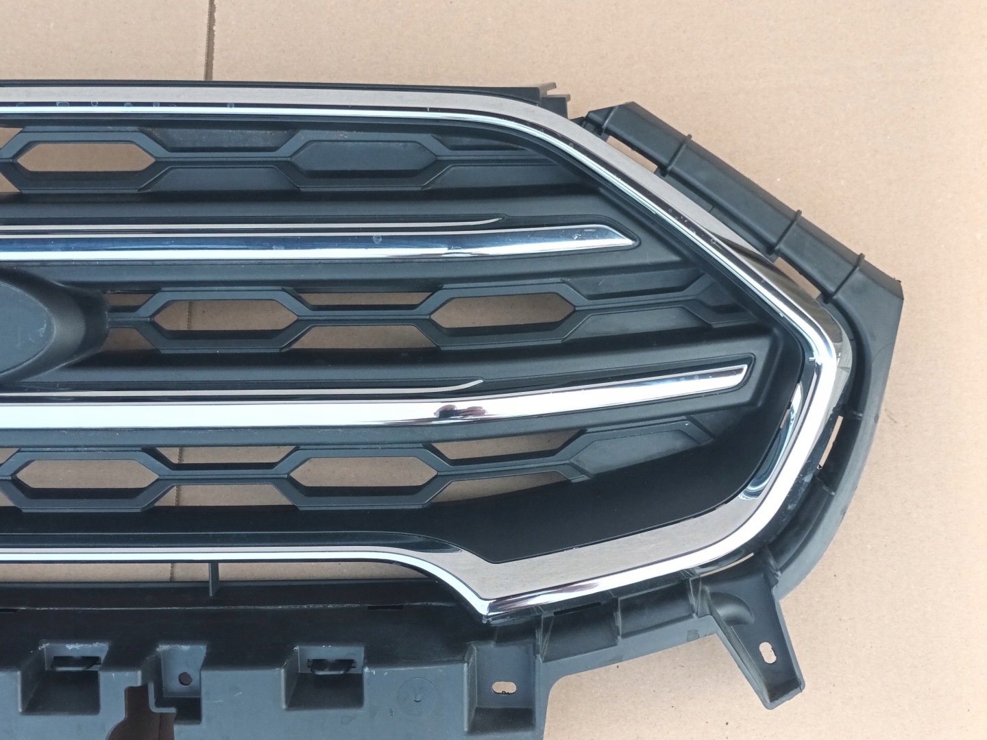 Ford EcoSport Kühlergrill FRONTGRILL Kühlergitter GN1517B968EWF - Thumbnail 4