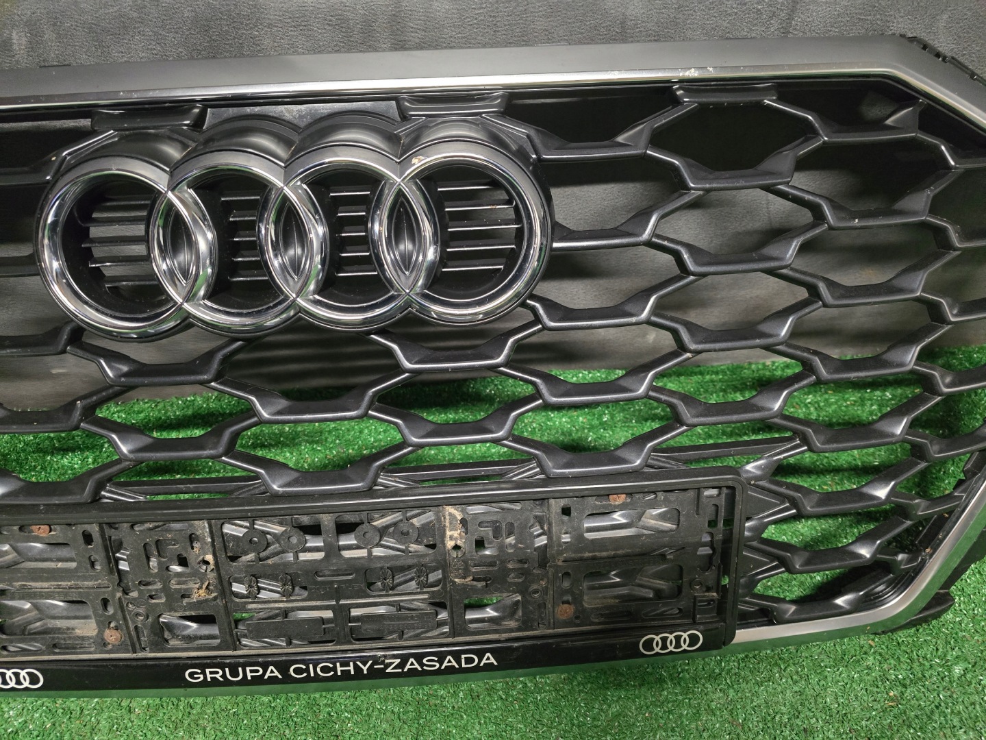 Audi Q3 Kühlergrill FRONTGRILL Kühlergitter - Thumbnail 3