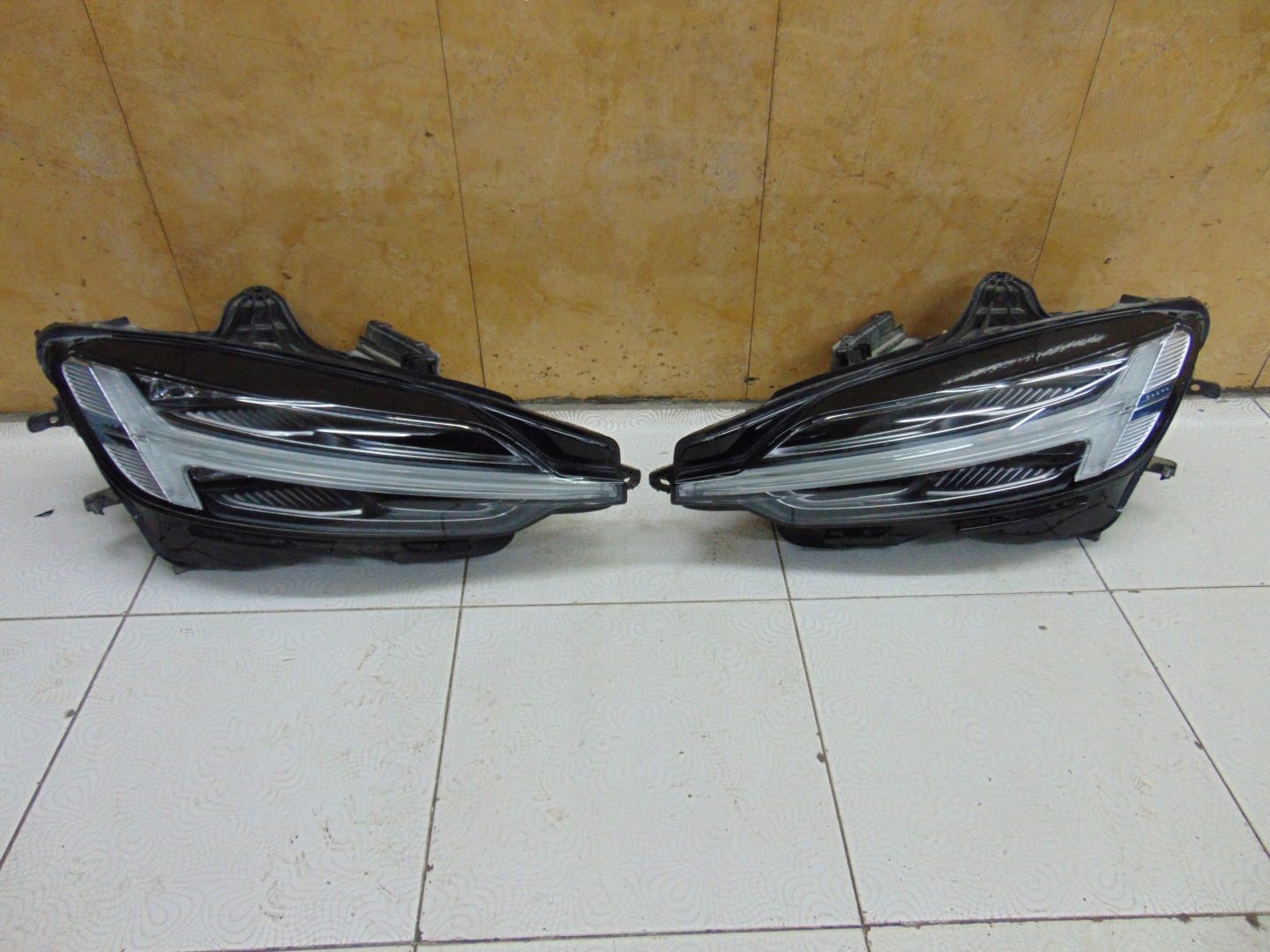 Frontscheinwerfer Volvo S60/V60 V60 LED Links Scheinwerfer Headlight - Thumbnail 1