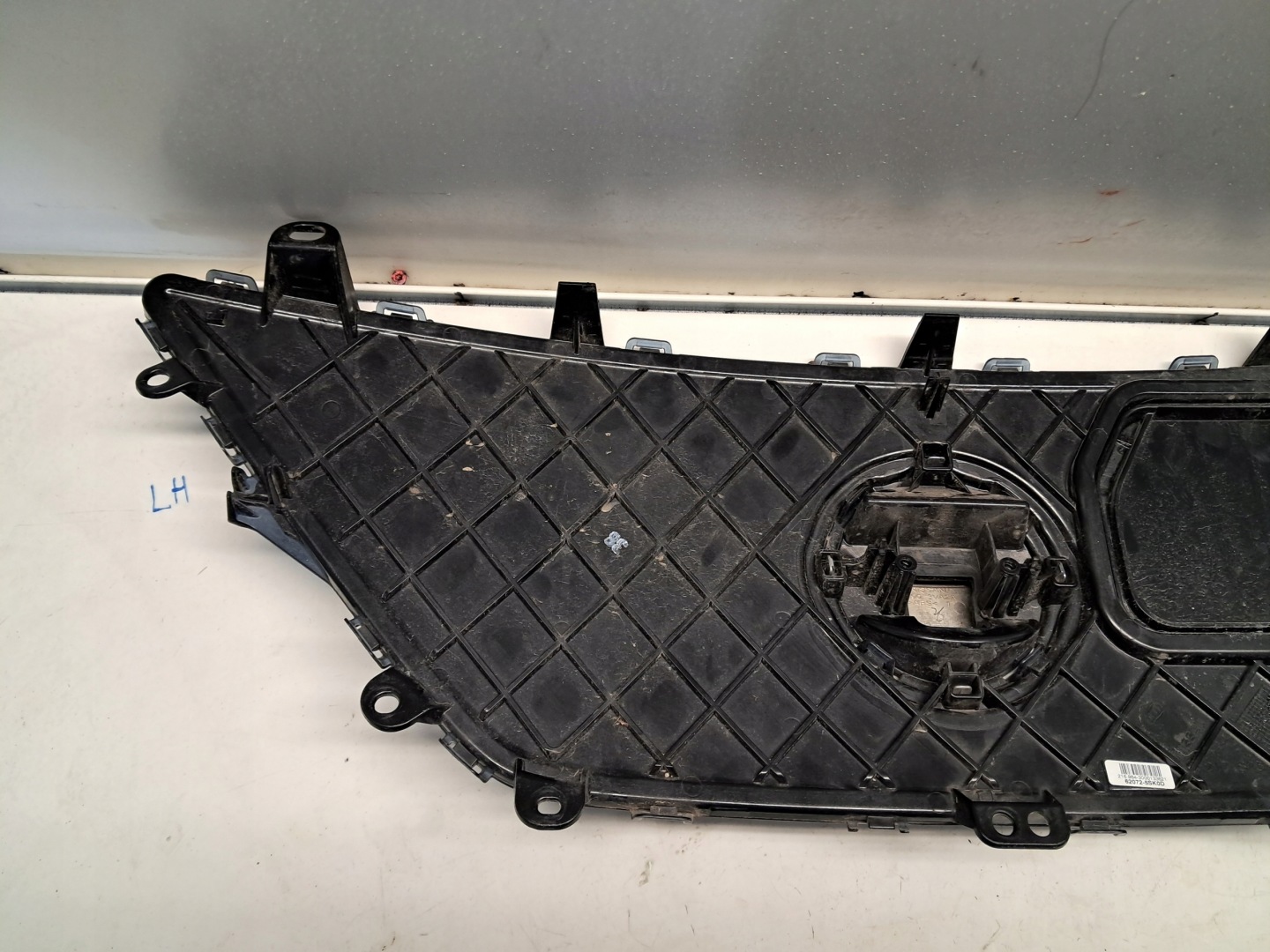 Nissan Leaf ZE1 Kühlergrill FRONTGRILL Kühlergitter 620725SK0D - Thumbnail 11