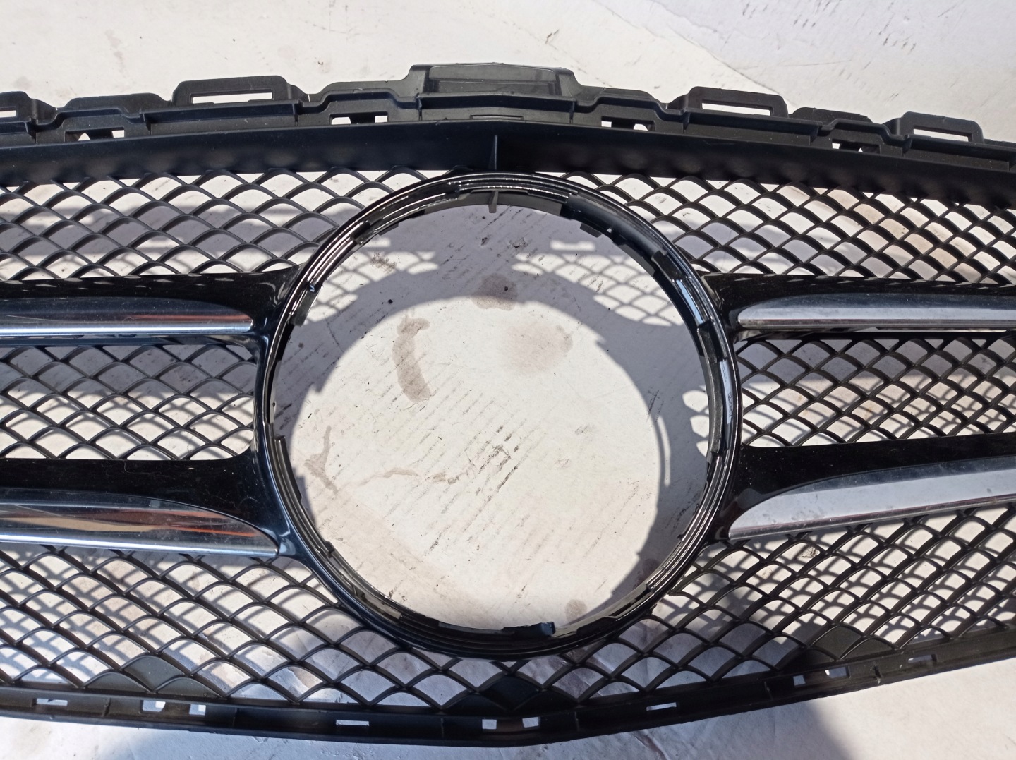 Mercedes-Benz C-Klasse W205 Kühlergrill FRONTGRILL Kühlergitter A2058800183 - Thumbnail 4