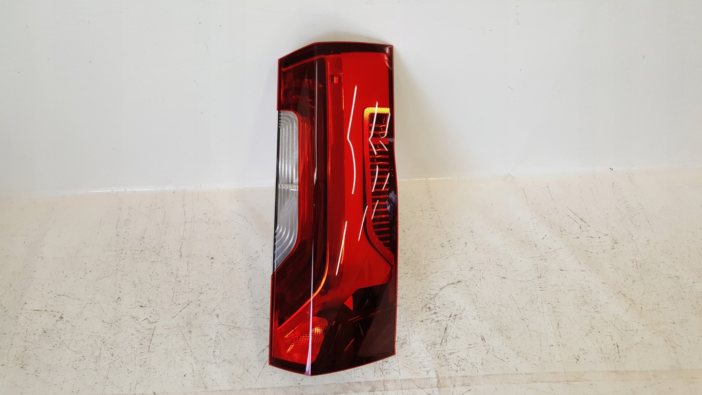 Mercedes-Benz Sprinter W907 Rückleuchte Rearlamp - Thumbnail 1