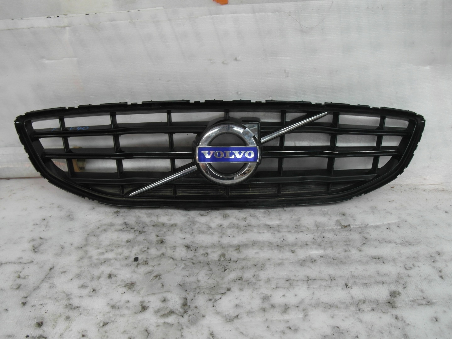 Volvo S40/S50/V40/V50 V40 Kühlergrill FRONTGRILL Kühlergitter 40201231 - Thumbnail 1