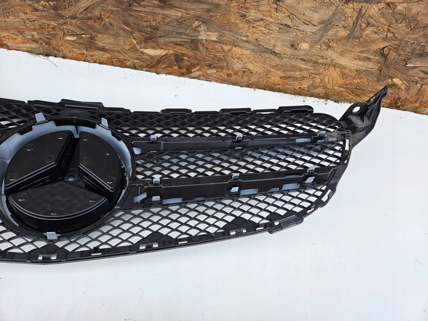 Mercedes-Benz C-Klasse W205 Kühlergrill FRONTGRILL Kühlergitter A2058800783 - Thumbnail 6