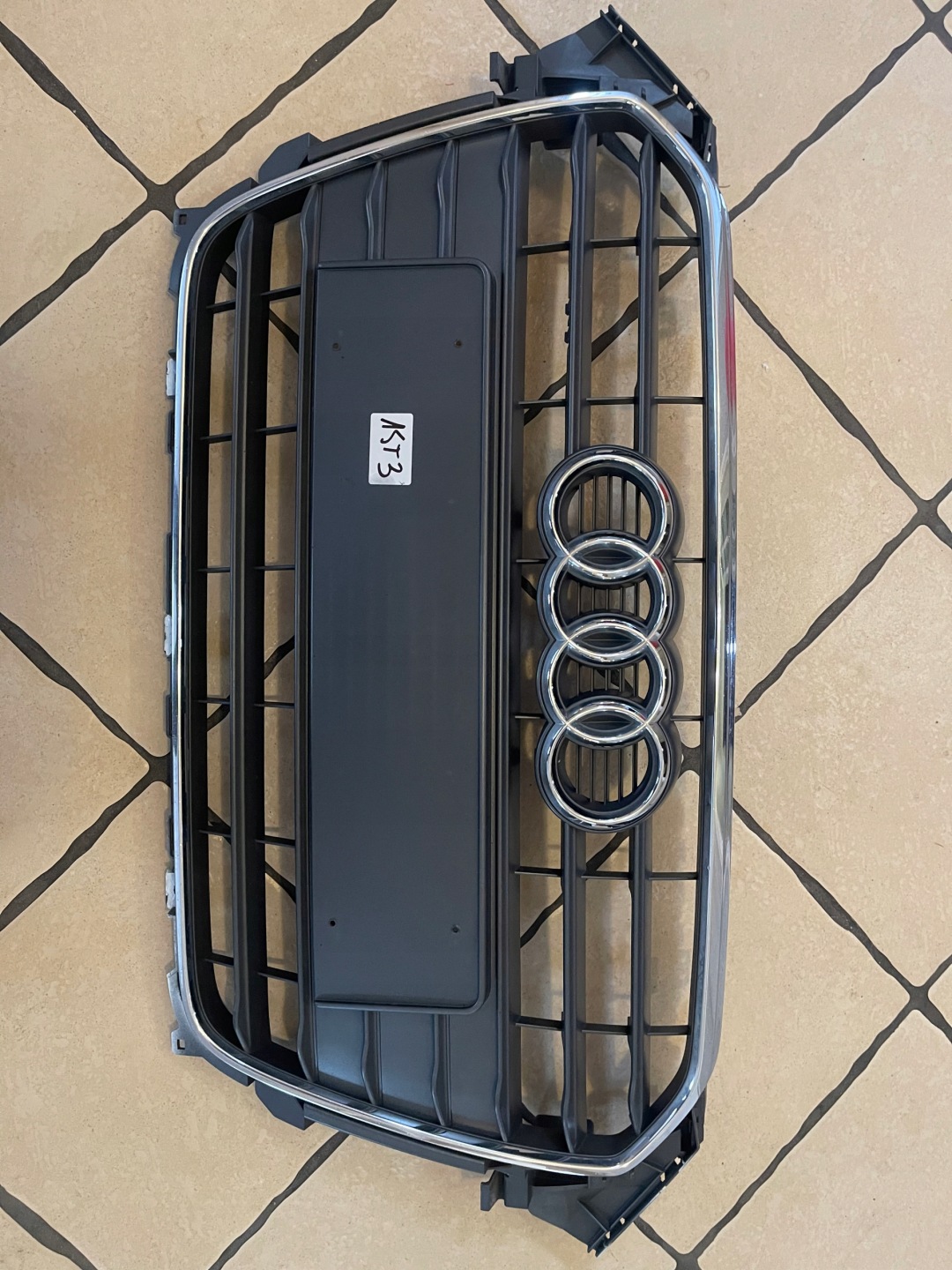 Audi A4 B9 Kühlergrill FRONTGRILL Kühlergitter - Thumbnail 1