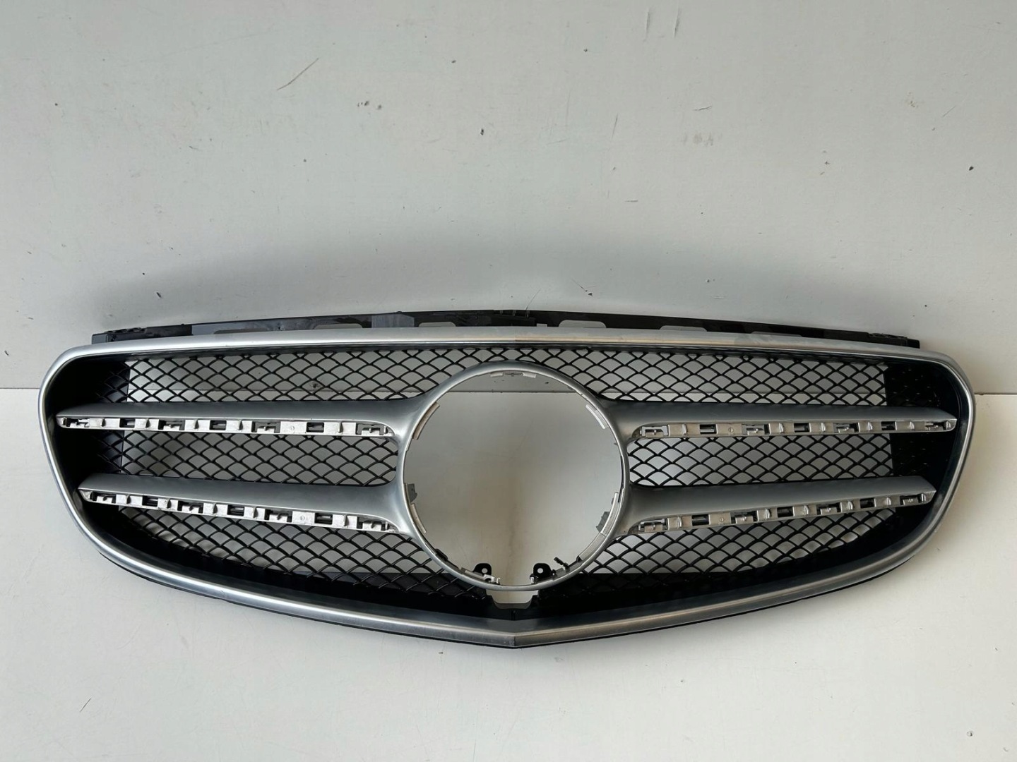 Mercedes-Benz E-Klasse W212 Kühlergrill FRONTGRILL Kühlergitter A2128850200 - Thumbnail 1