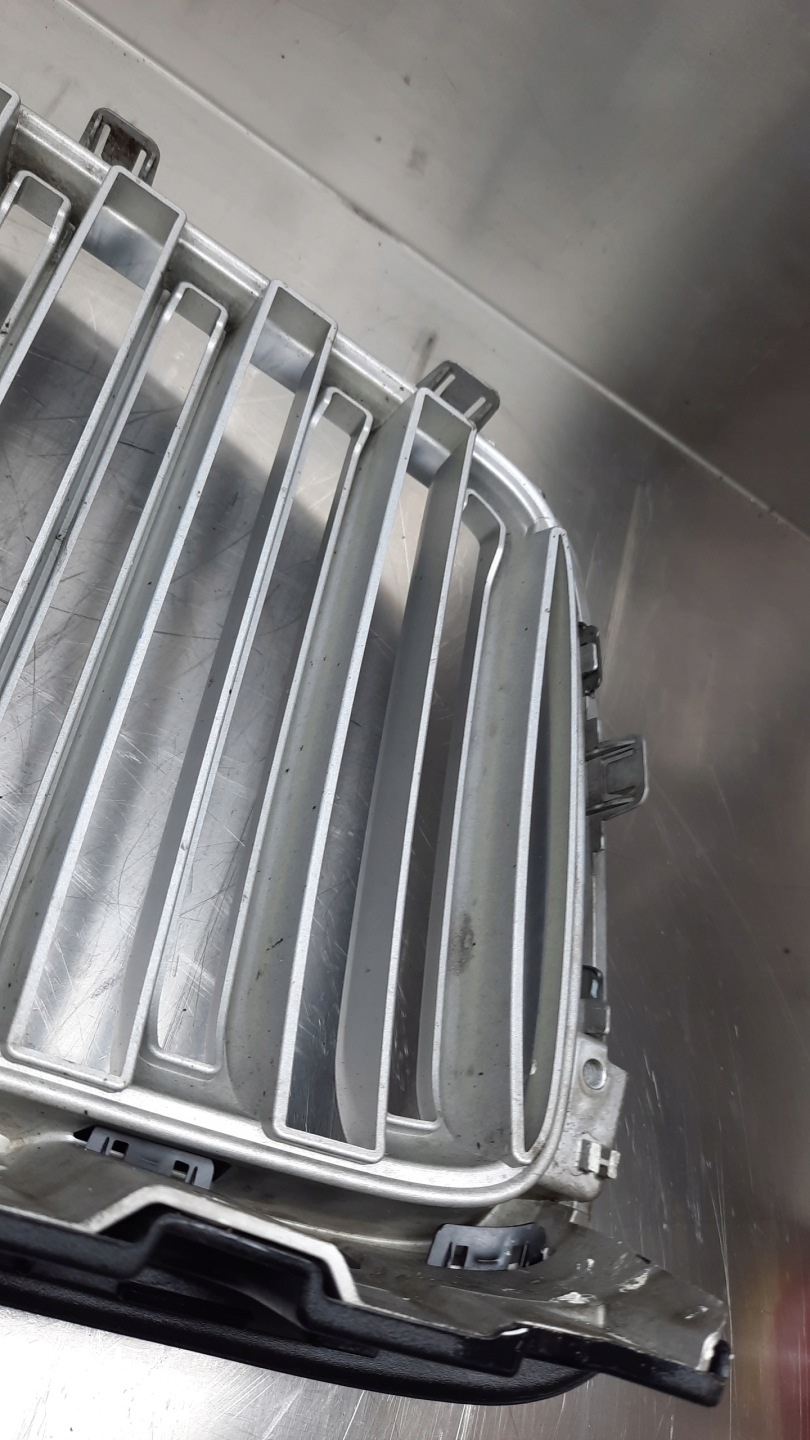 Volvo XC90 Kühlergrill FRONTGRILL Kühlergitter 31425095 - Thumbnail 10