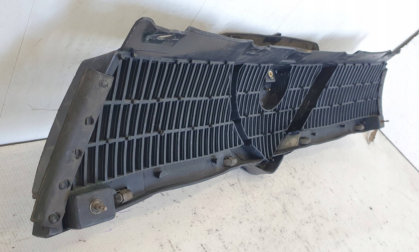 Alfa Romeo 155 Typ 167 Kühlergrill FRONTGRILL Kühlergitter 60506207 - Thumbnail 6