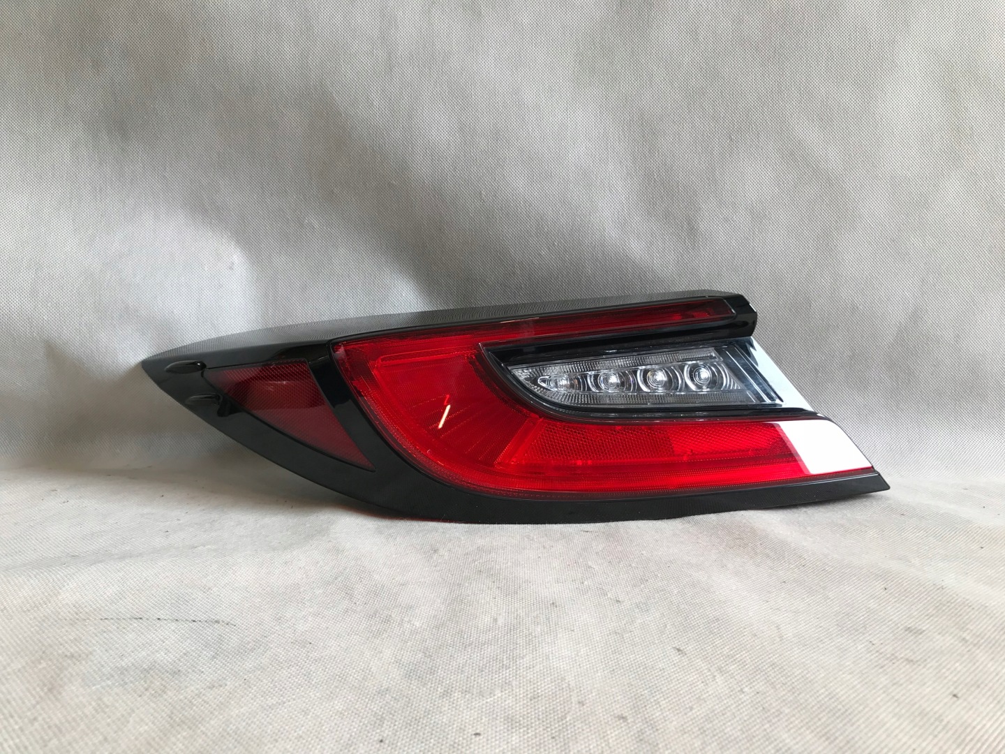 Toyota GT86/GR86 T2 Rückleuchte 84201CC011 Rearlamp - Thumbnail 1