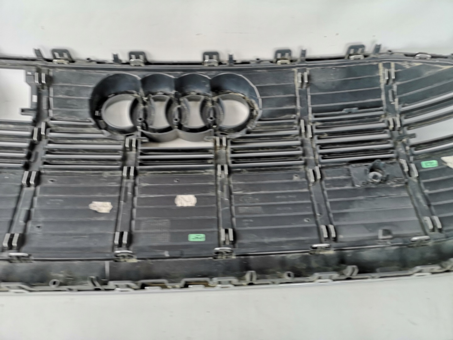 Audi e-tron Kühlergrill FRONTGRILL Kühlergitter 4KE853651A - Thumbnail 10
