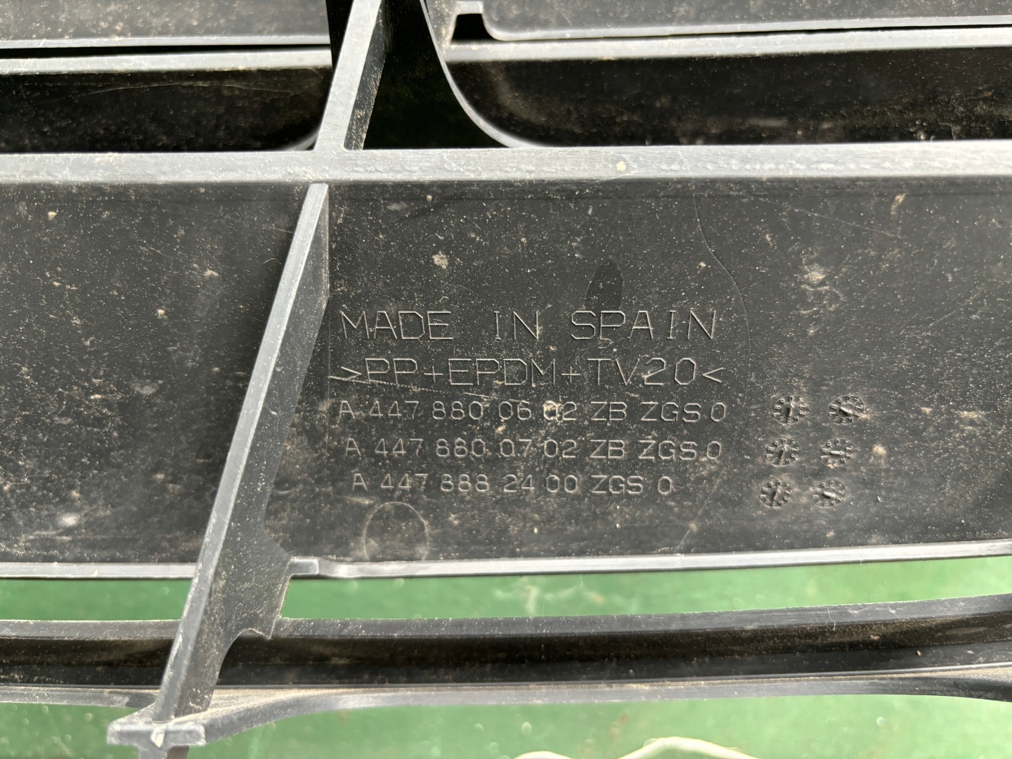 Mercedes-Benz Vito W639 Kühlergrill FRONTGRILL Kühlergitter A4478800602 - Thumbnail 12