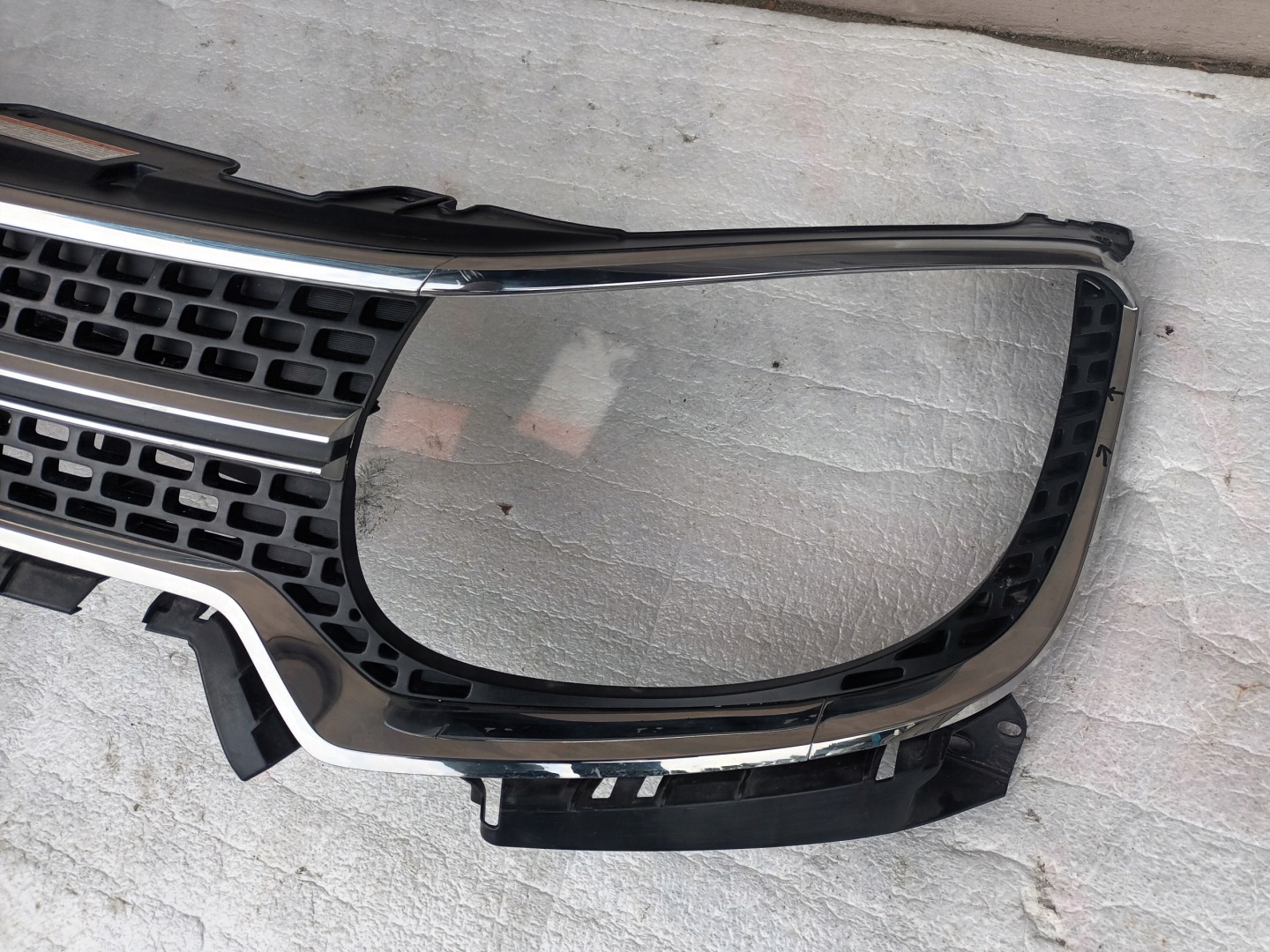 Suzuki Ignis I FH Kühlergrill FRONTGRILL Kühlergitter 7211162R1 - Thumbnail 5