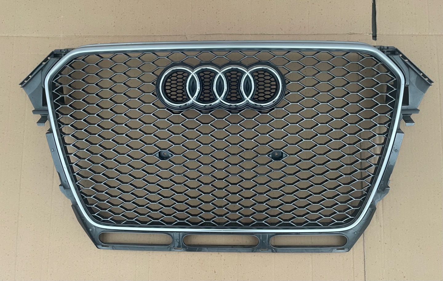 Audi 8K0 Kühlergrill FRONTGRILL Kühlergitter 8K0853851RG - Thumbnail 1
