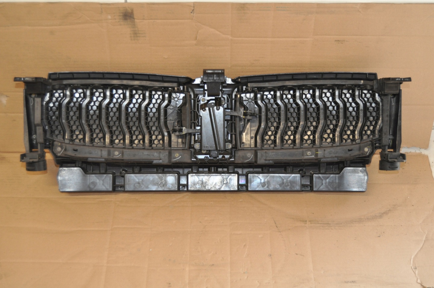 BMW 2 G42 Kühlergrill FRONTGRILL Kühlergitter 1107381 - Thumbnail 6