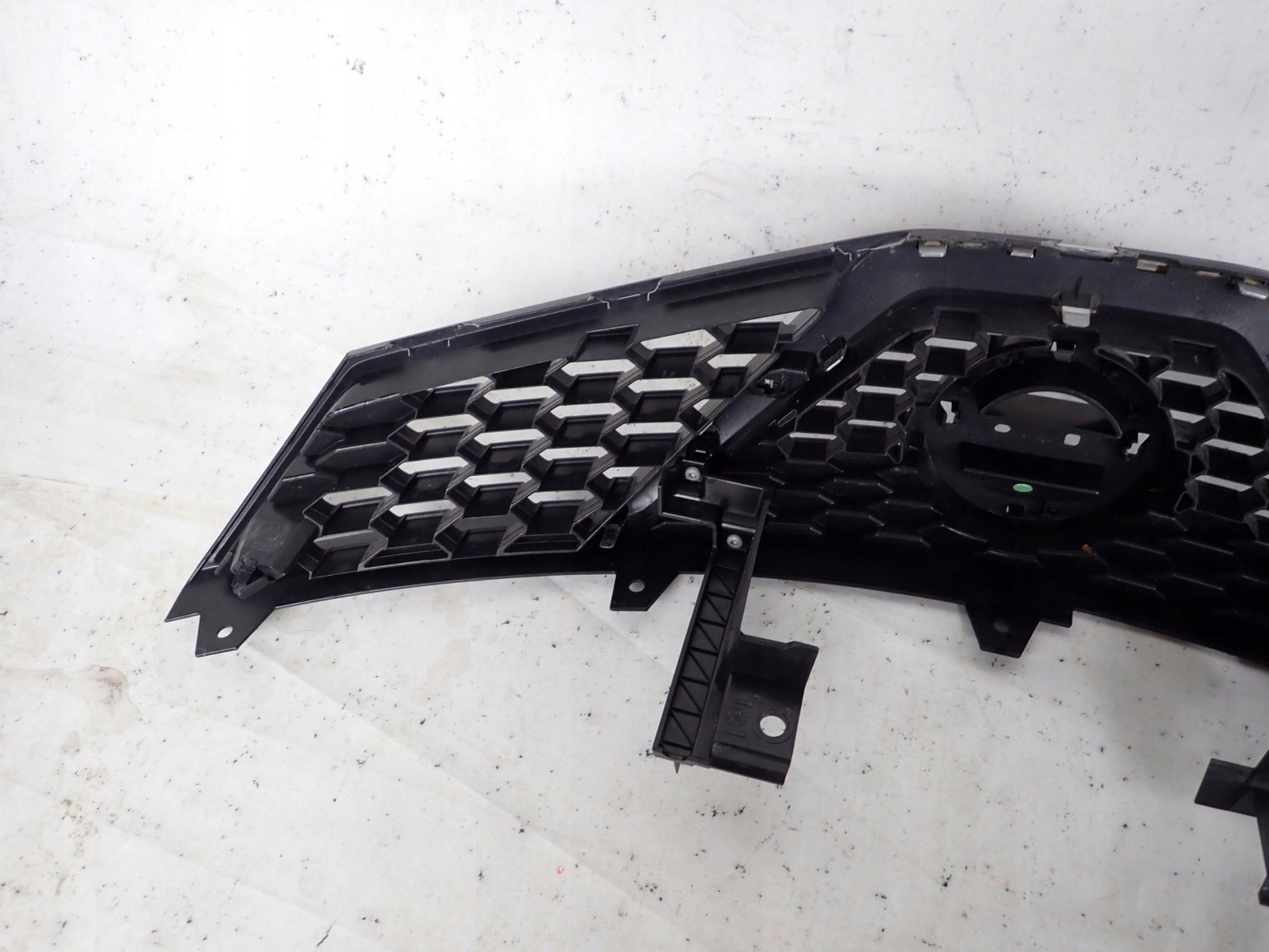 Nissan Pulsar C13 Kühlergrill FRONTGRILL Kühlergitter 623103ZL0A - Thumbnail 6