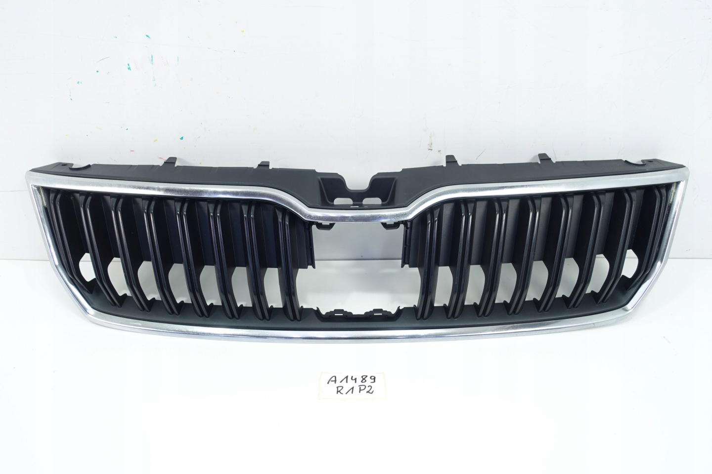 Skoda 6U7 Kühlergrill FRONTGRILL Kühlergitter 6U7853653B - Thumbnail 1