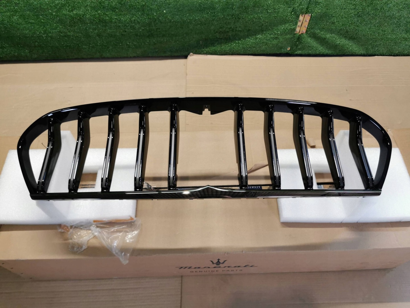 Maserati Ghibli AM336 Kühlergrill FRONTGRILL Kühlergitter 670164216 - Thumbnail 7