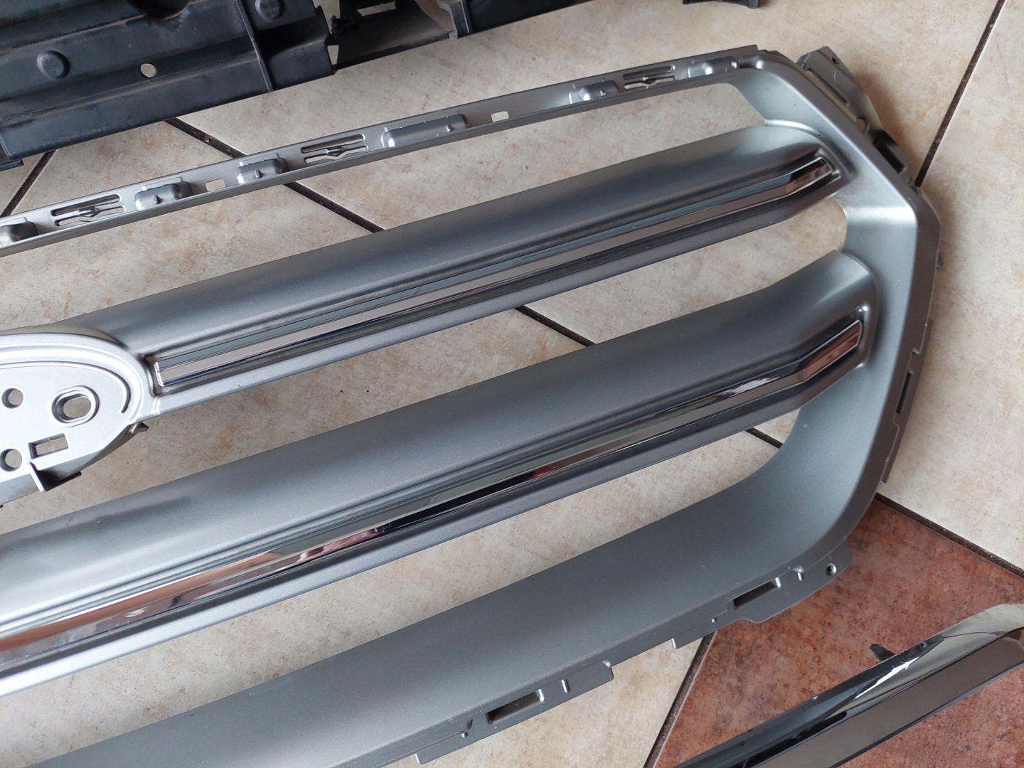 Ford Kuga II Mk2 Kühlergrill FRONTGRILL Kühlergitter - Thumbnail 8