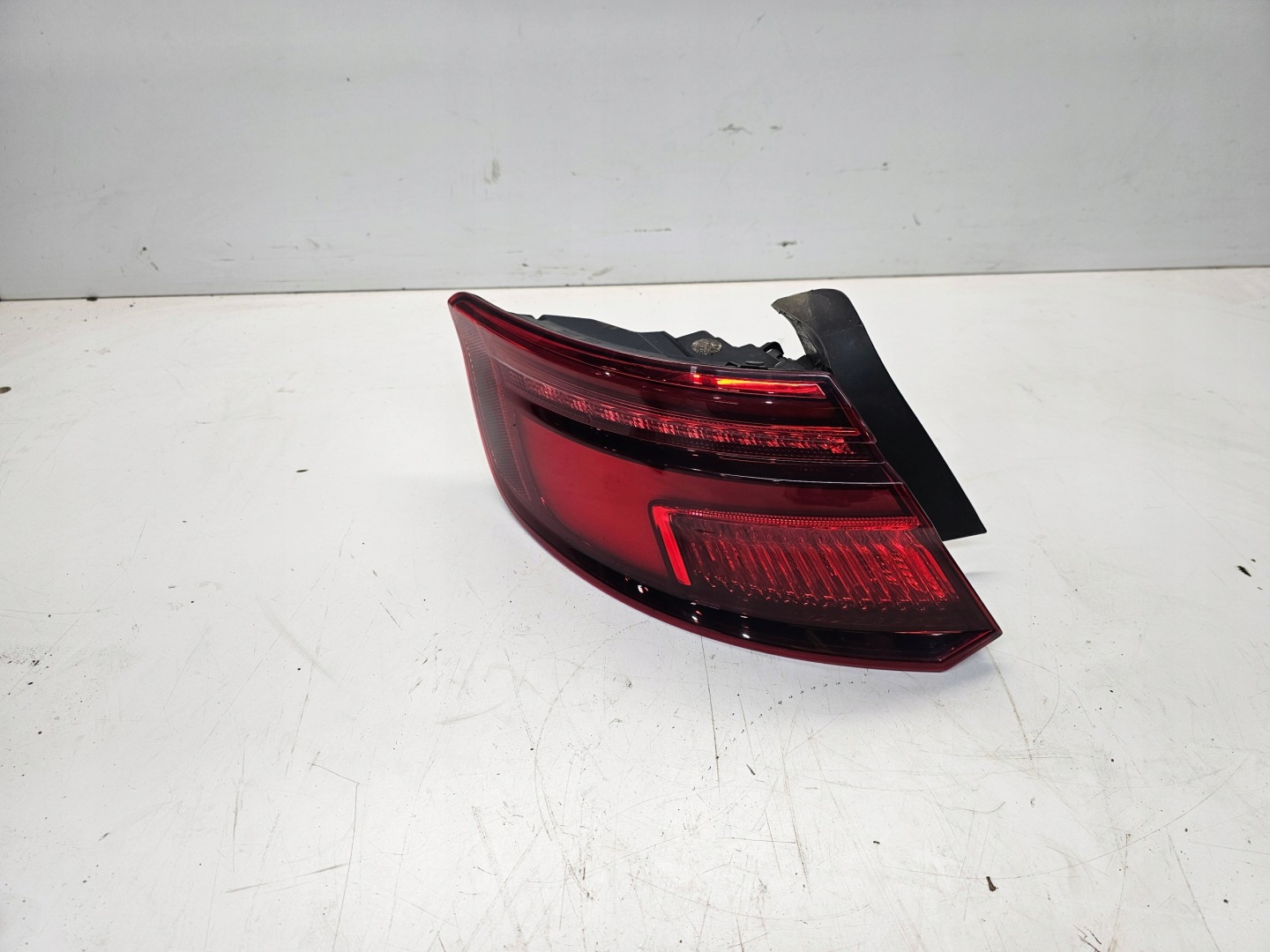 Audi A3 8V Rückleuchte 8V4945091 Rearlamp - Thumbnail 1