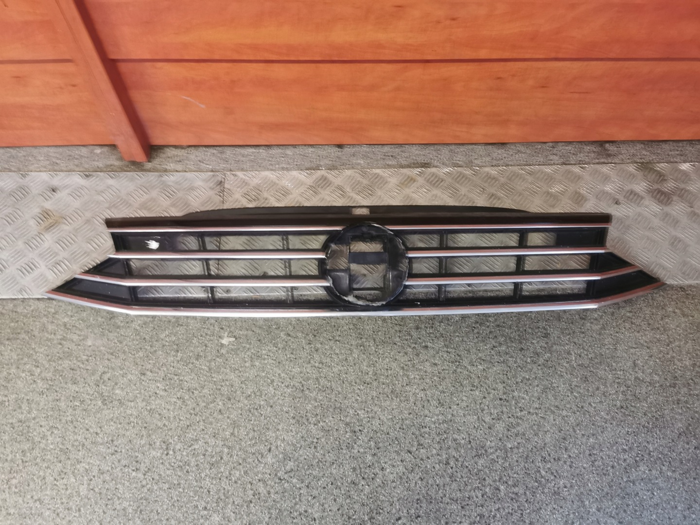 VW Passat B8 Kühlergrill FRONTGRILL Kühlergitter 3G0853653E - Thumbnail 1