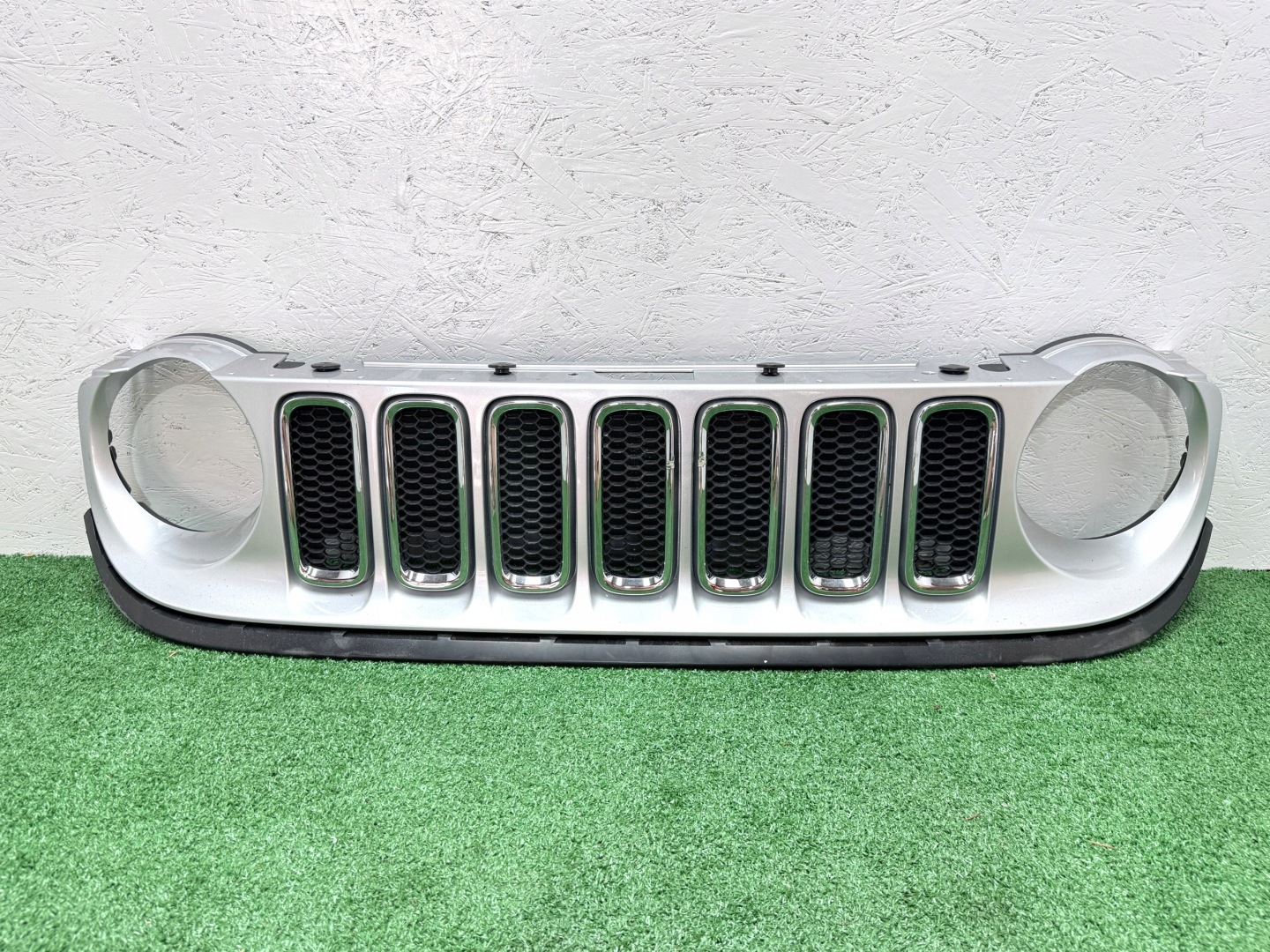 Jeep Renegade BU Kühlergrill FRONTGRILL Kühlergitter 73558782 - Thumbnail 1