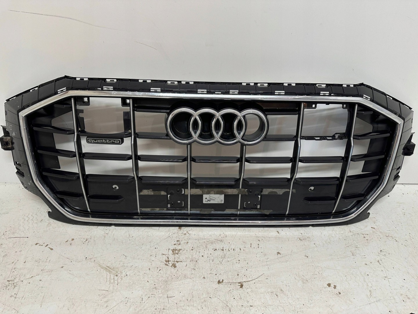 Audi Q8 Kühlergrill FRONTGRILL Kühlergitter 4M8853651AF - Thumbnail 1