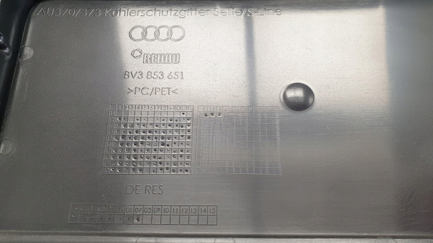 Audi A3 8V Kühlergrill FRONTGRILL Kühlergitter 8V3853651 - Thumbnail 11