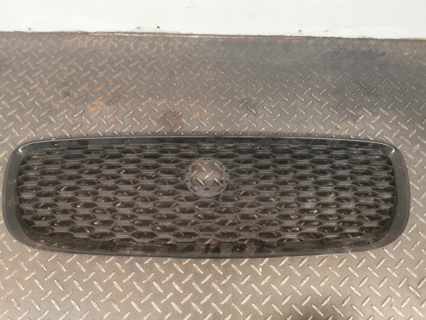 Jaguar E-Pace X540 Kühlergrill FRONTGRILL Kühlergitter MK838A100CA - Thumbnail 1