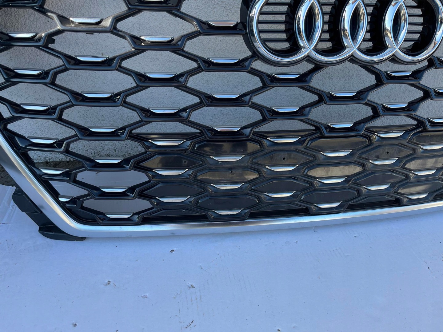 Audi Q3 Kühlergrill FRONTGRILL Kühlergitter 83F853651AU - Thumbnail 5