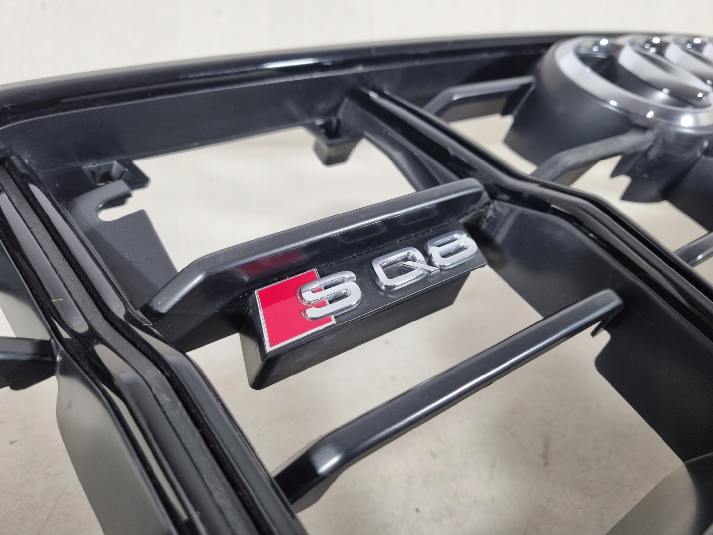 Audi Q8 Kühlergrill FRONTGRILL Kühlergitter 4M8853651AJ - Thumbnail 12