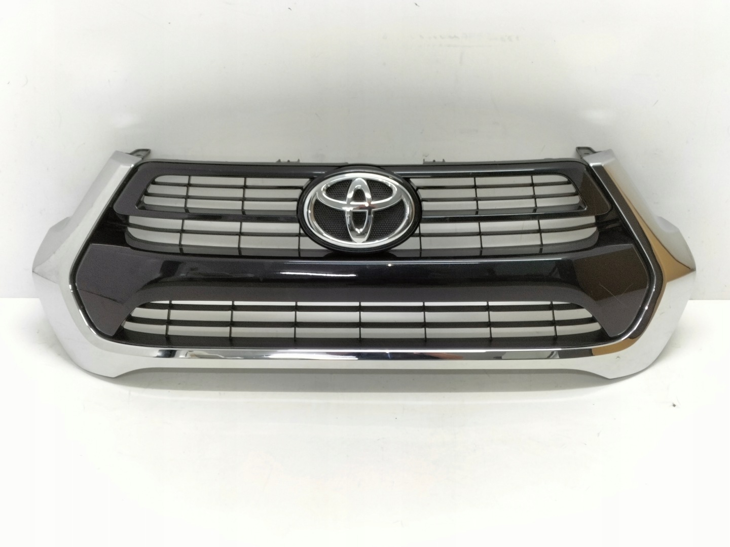 Toyota Hilux AN1P Kühlergrill FRONTGRILL Kühlergitter 753100K010 - Thumbnail 1