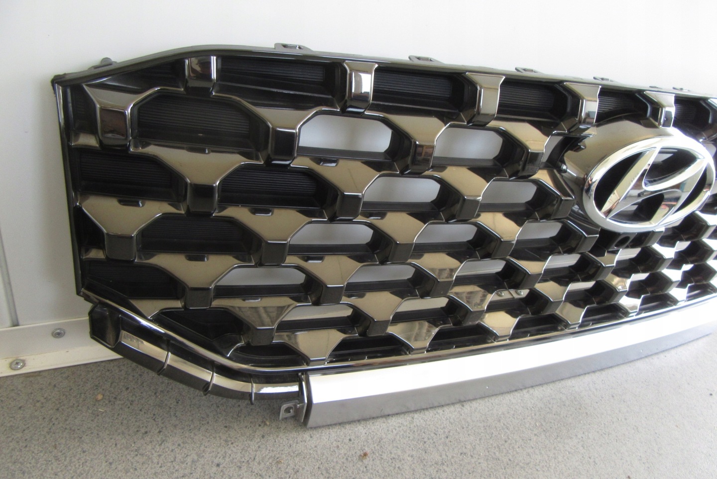Hyundai Santa Fe TM Kühlergrill FRONTGRILL Kühlergitter 86352S1610 - Thumbnail 3