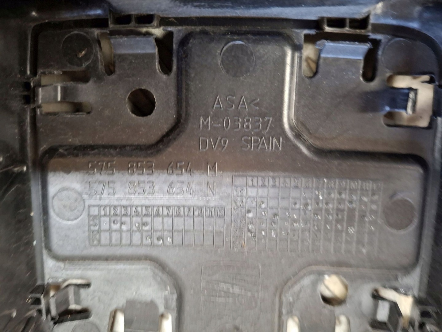 SEAT Ateca 575 Kühlergrill FRONTGRILL Kühlergitter 575853654P0 - Thumbnail 9