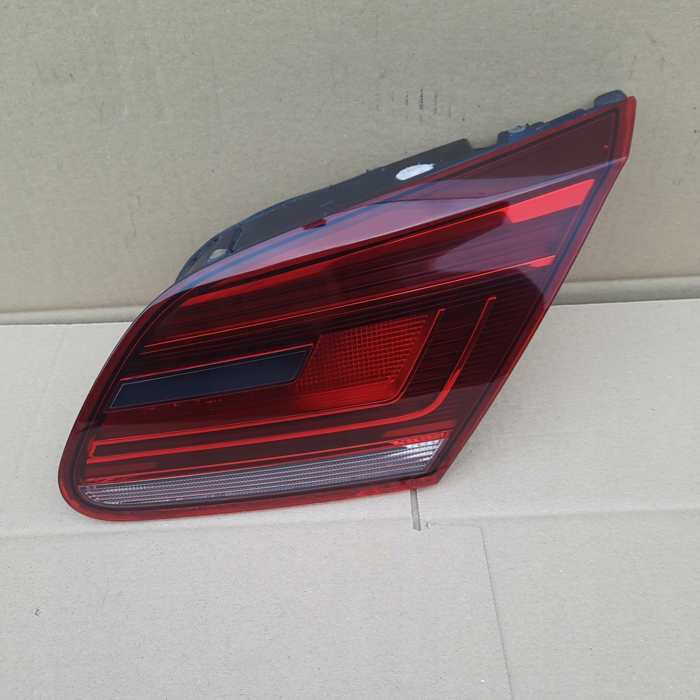 VW Passat 3C8 Rückleuchte 3C8945308S Rearlamp - Thumbnail 1