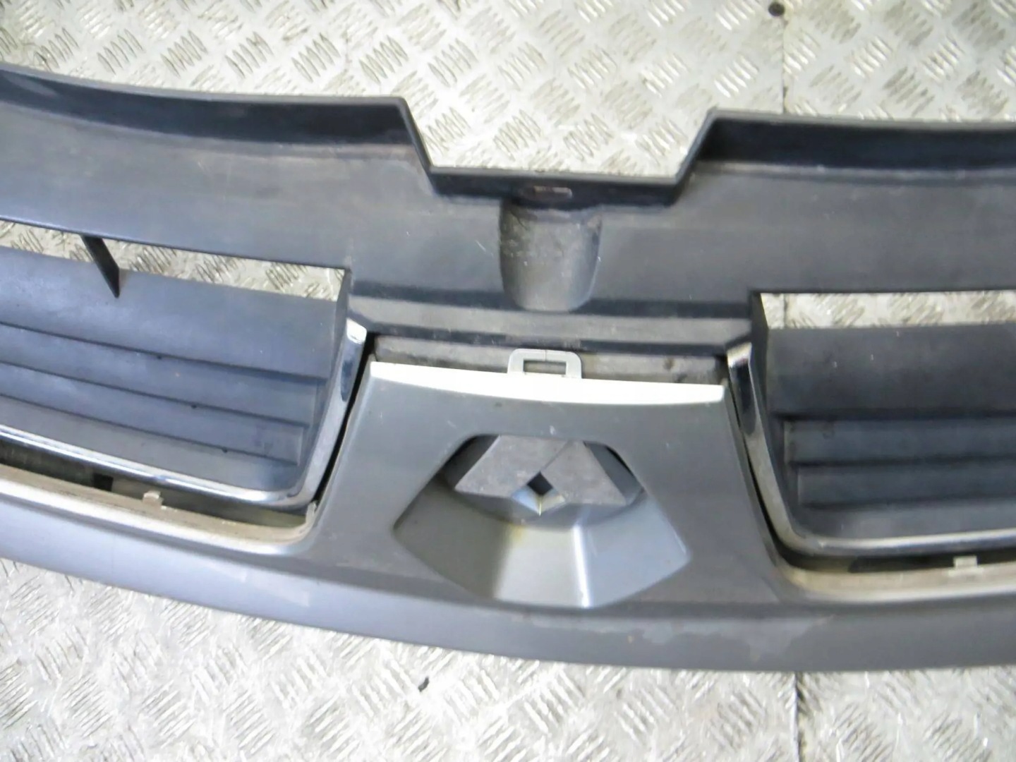 Renault Trafic L Kühlergrill FRONTGRILL Kühlergitter 623100251R - Thumbnail 6