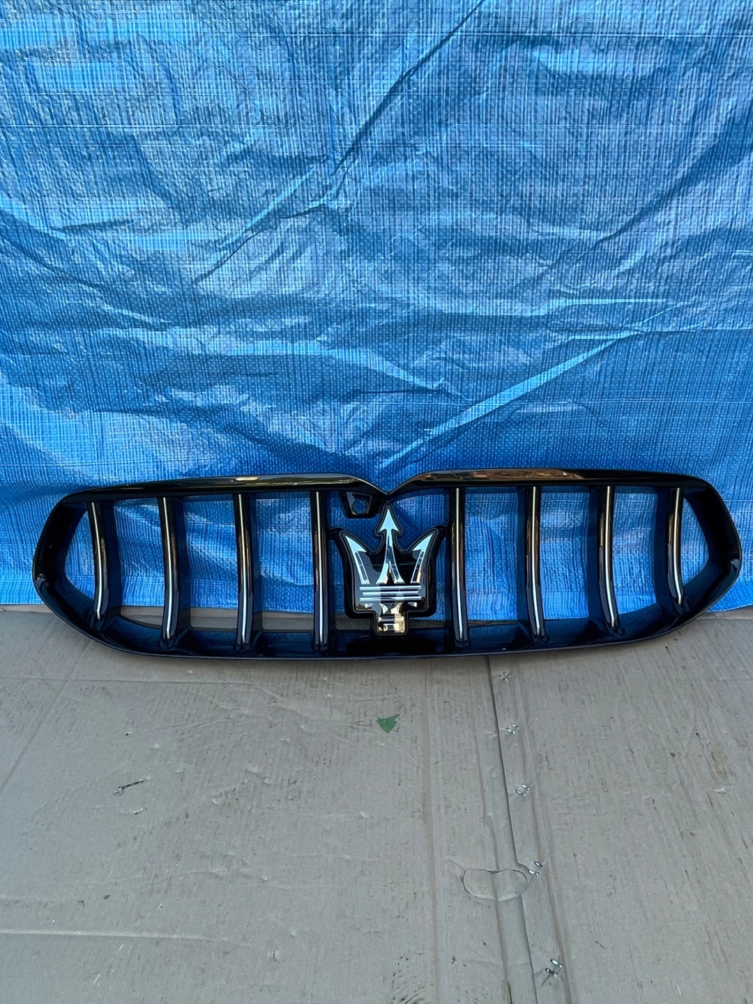 Maserati Grecale AM182 Kühlergrill FRONTGRILL Kühlergitter 670167295OG - Thumbnail 1