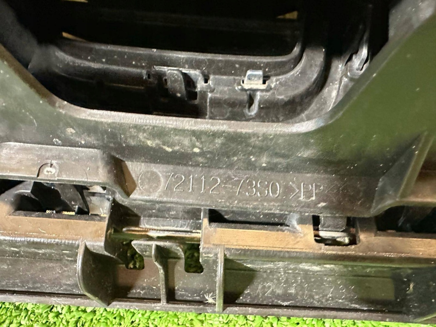 Suzuki Ignis I FH Kühlergrill FRONTGRILL Kühlergitter 7211273S0 - Thumbnail 10