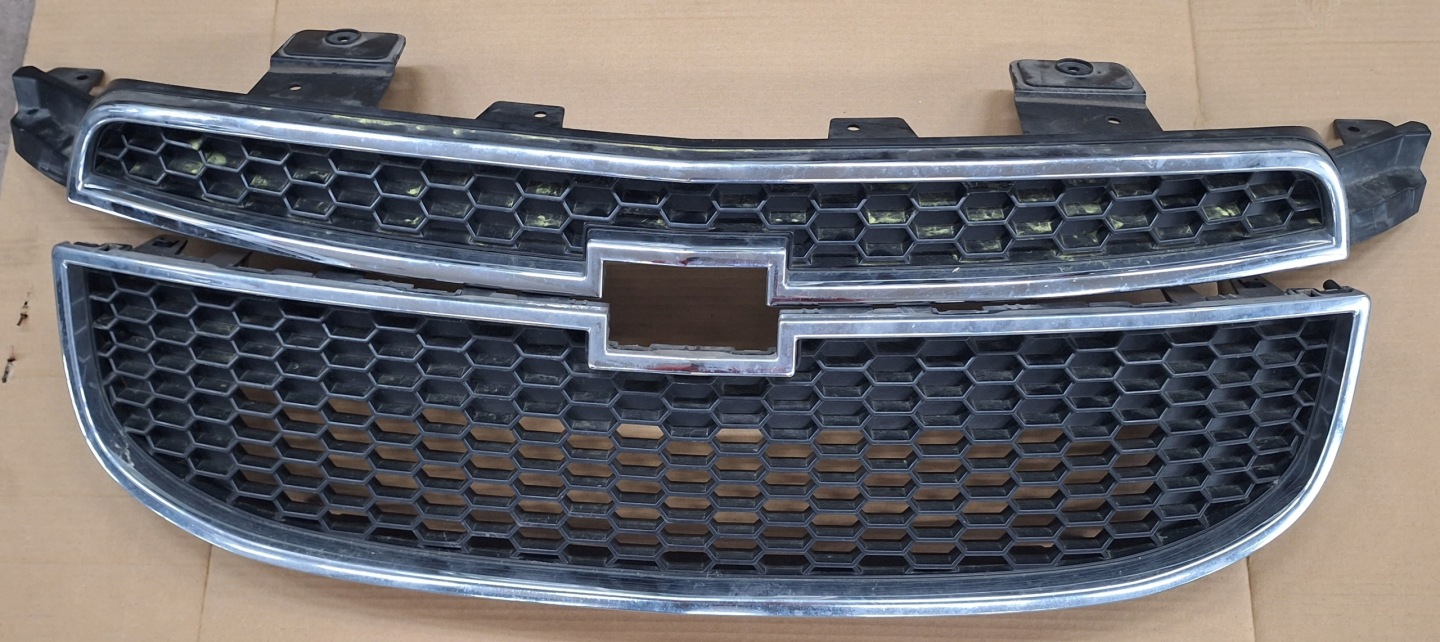 Chevrolet Orlando KL1Y Kühlergrill FRONTGRILL Kühlergitter - Thumbnail 1