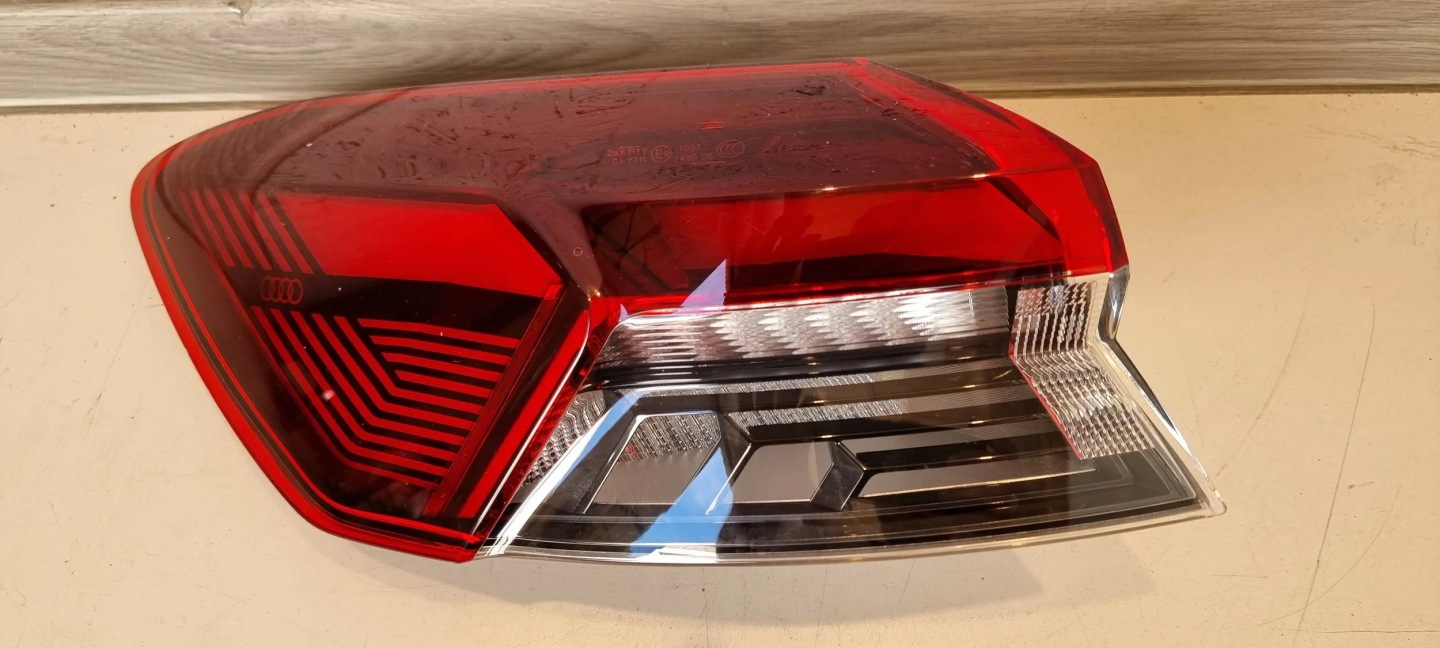 Audi Q4 Rückleuchte Rearlamp - Thumbnail 1