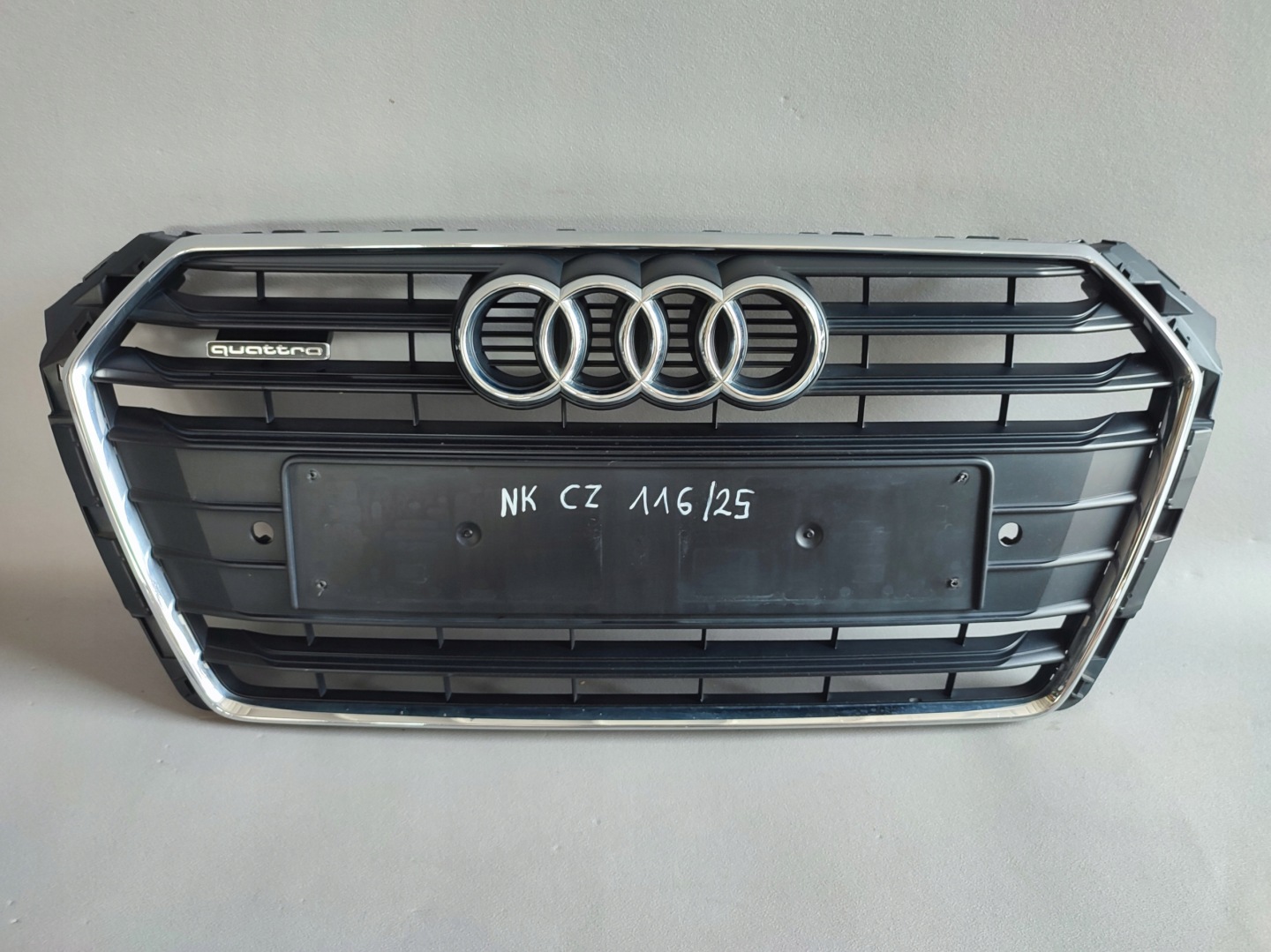 Audi A4 B9 Kühlergrill FRONTGRILL Kühlergitter 8W0853651 - Thumbnail 1