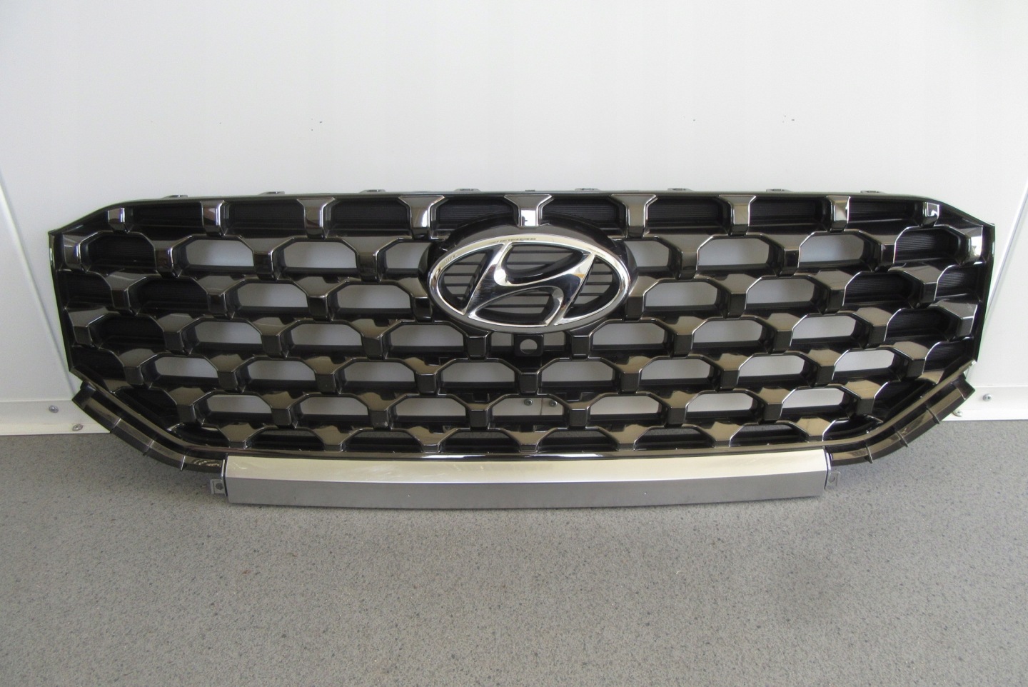 Hyundai Santa Fe TM Kühlergrill FRONTGRILL Kühlergitter 86352S1610 - Thumbnail 2