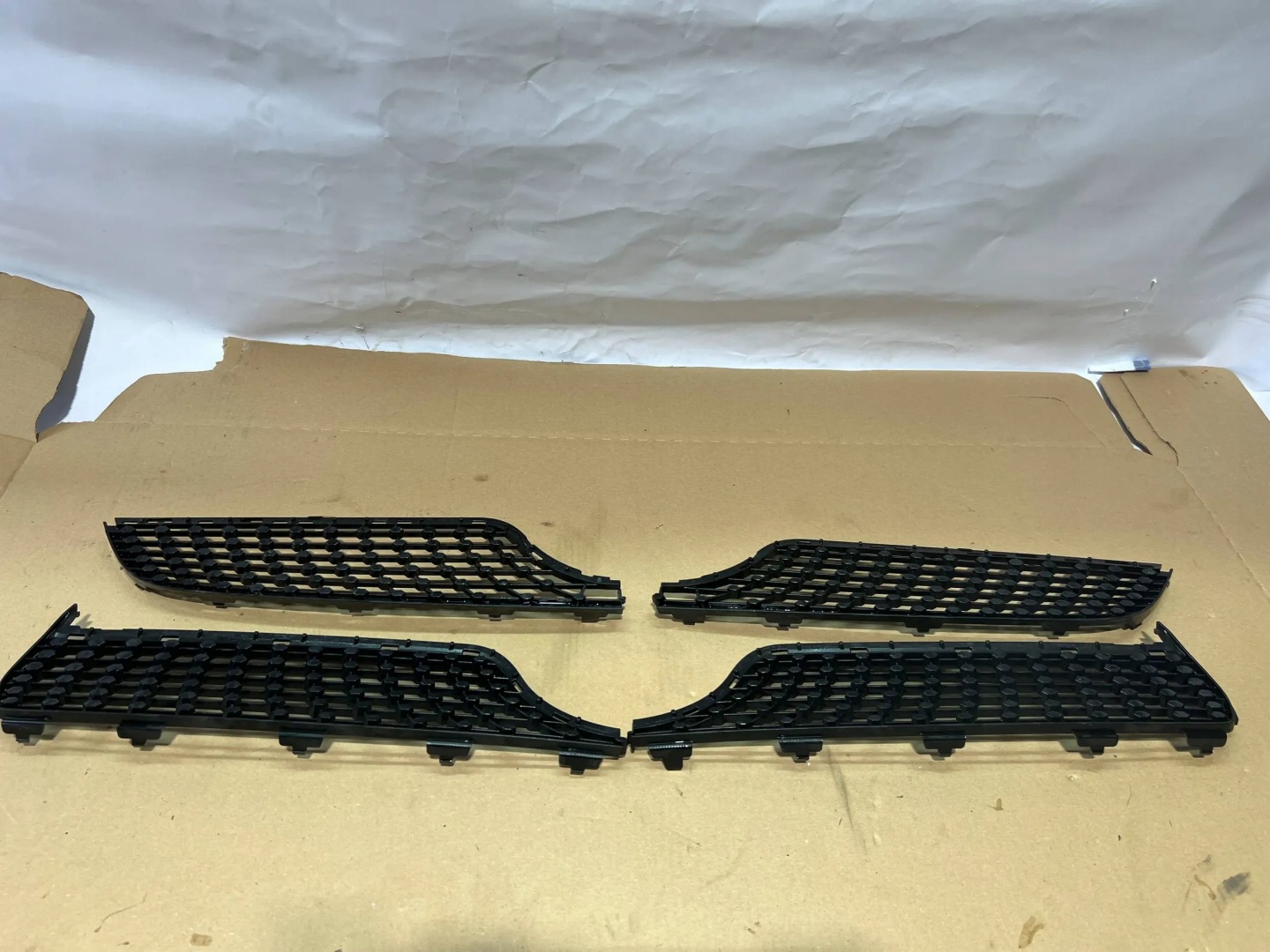 Mercedes-Benz A-Klasse W176 Kühlergrill FRONTGRILL Kühlergitter A1768882260 - Thumbnail 1