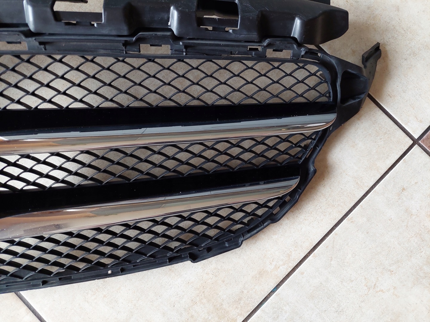 Mercedes-Benz C-Klasse W205 Kühlergrill FRONTGRILL Kühlergitter A2058851165 - Thumbnail 8