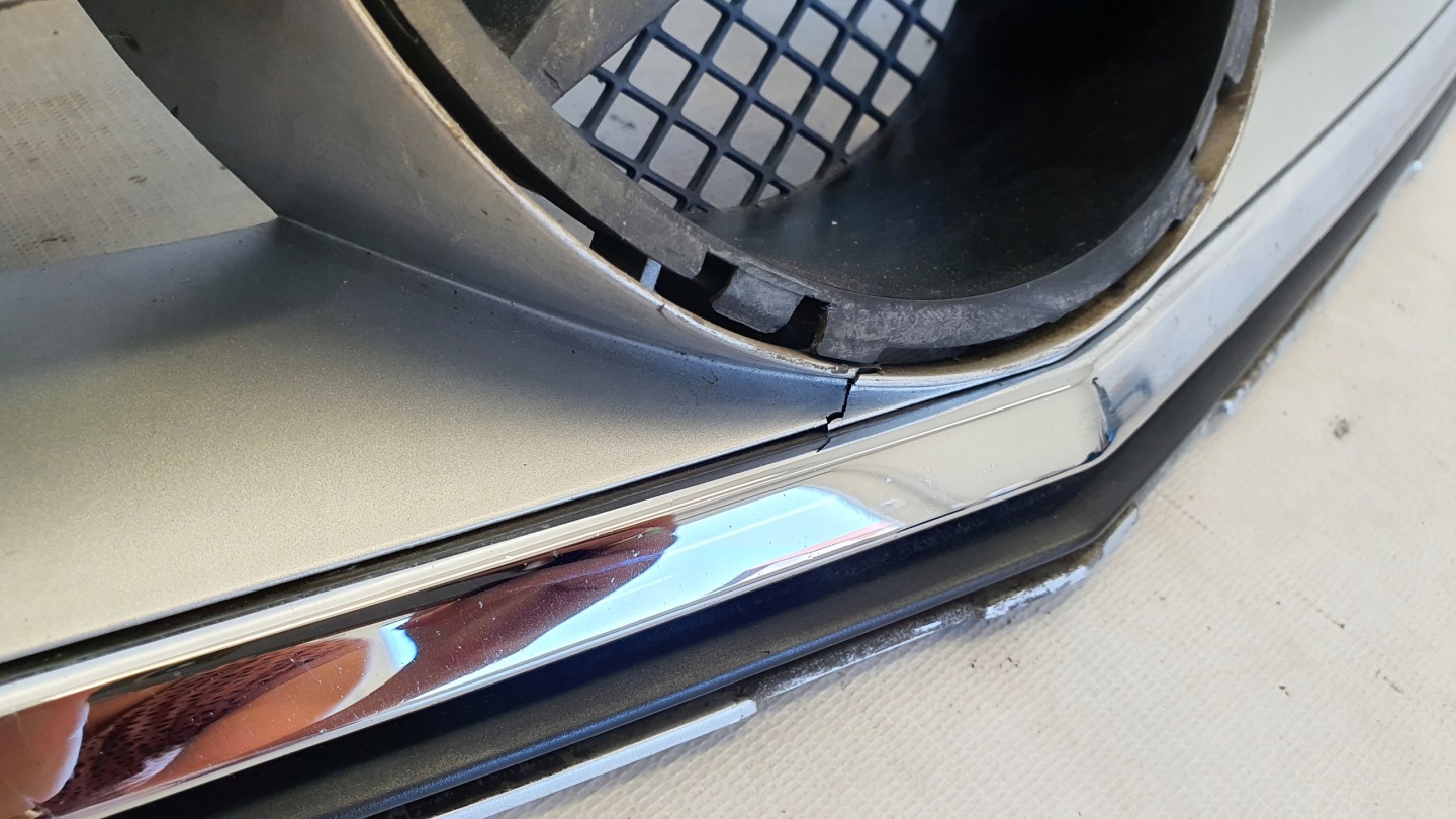 Mercedes-Benz C-Klasse W204 Kühlergrill FRONTGRILL Kühlergitter A2048800023 - Thumbnail 4