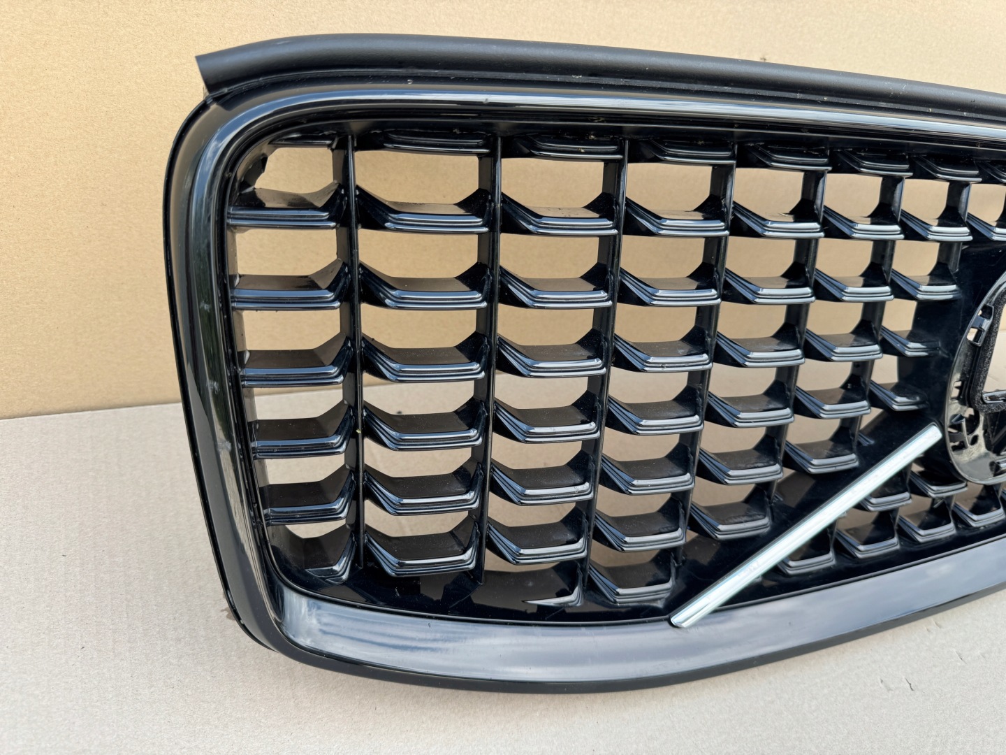 Volvo XC60 Kühlergrill FRONTGRILL Kühlergitter 32133812AT - Thumbnail 2