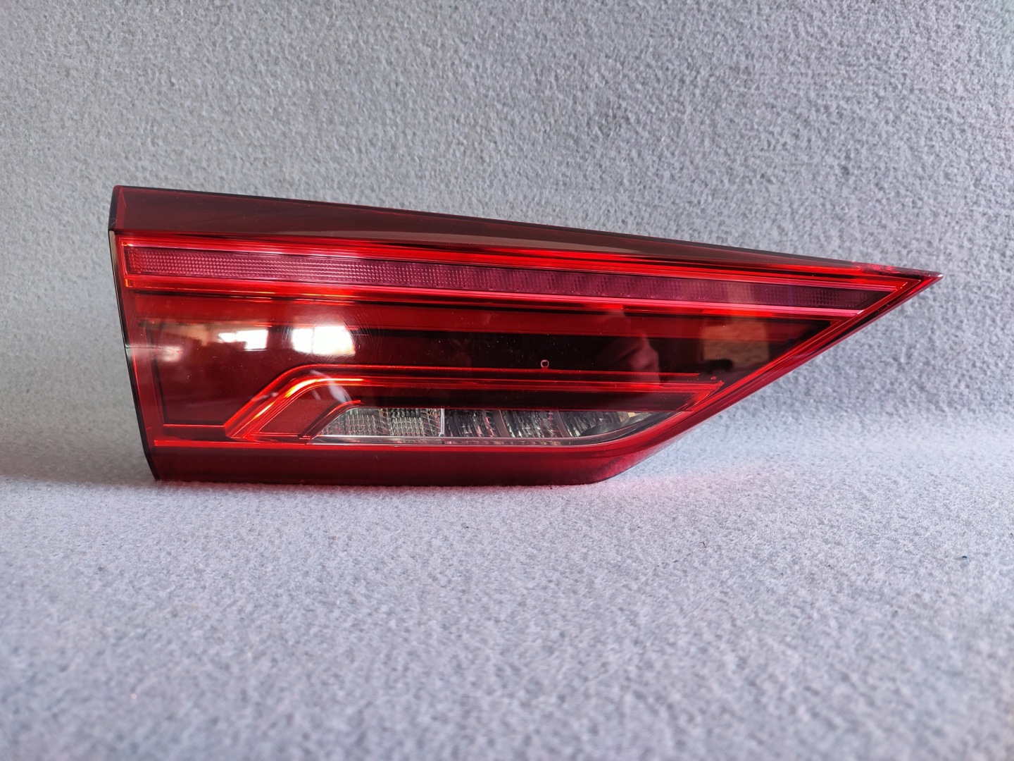 Audi Q3 Rückleuchte 83A945093 Rearlamp - Thumbnail 1